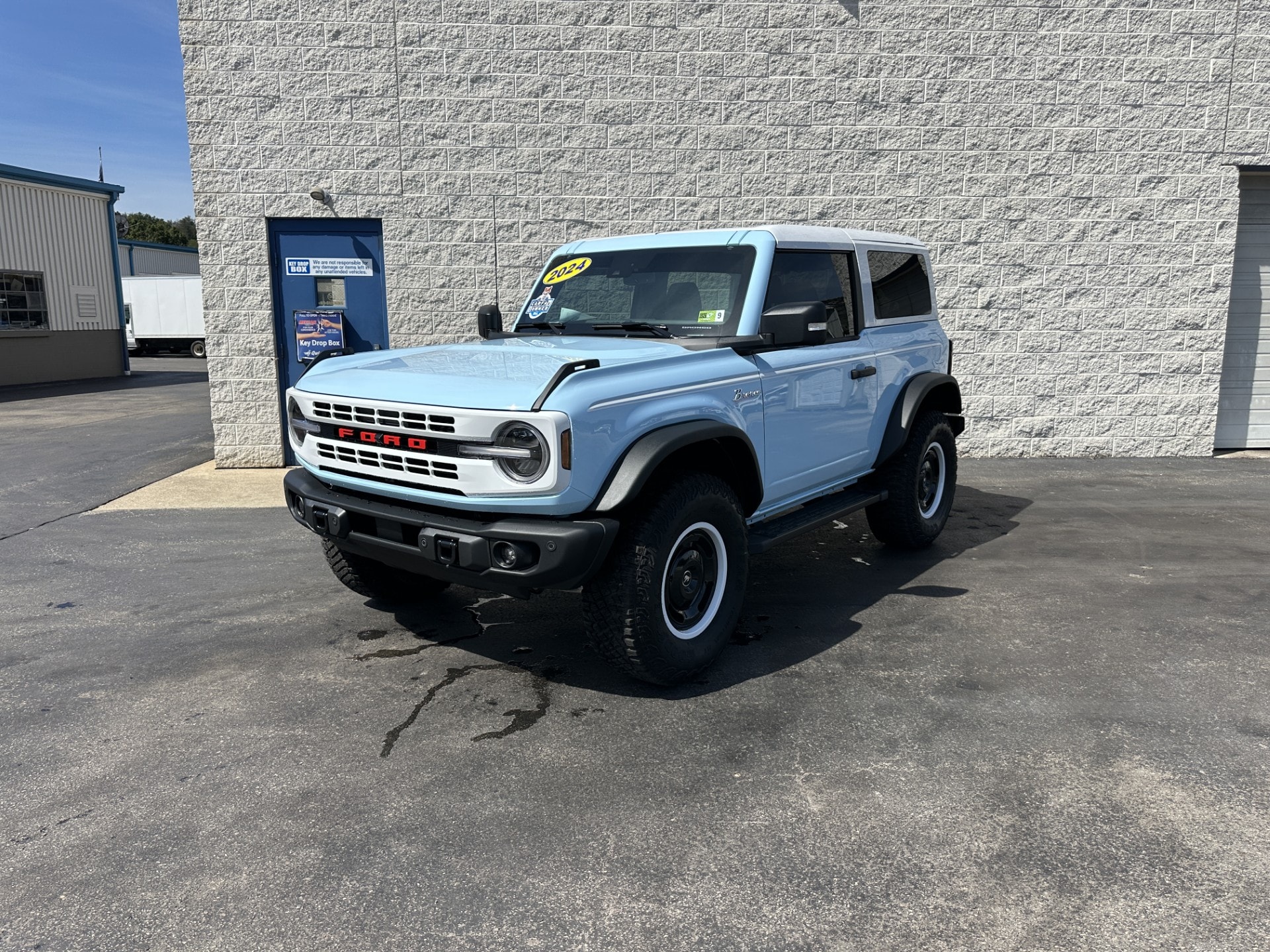 ford bronco 2-door 2024 1FMDE4EP5RLA84405 image ford bronco 2-door 2024 1FMDE4EP5RLA84405 image